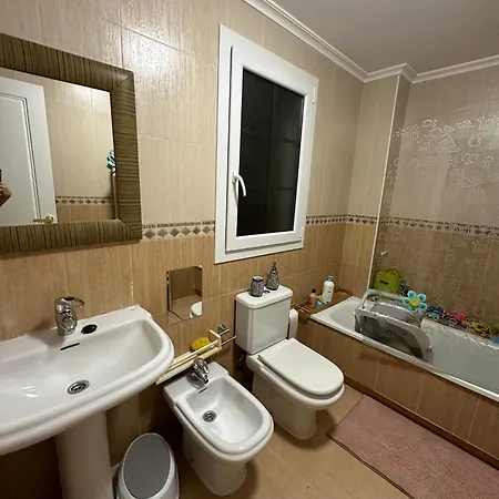 Δωμάτια σε οικογενειακή κατοικία Atico Diafano En De Lujo Castro Urdiales