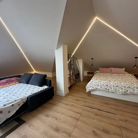 Atico Diafano En De Lujo Δωμάτια σε οικογενειακή κατοικία