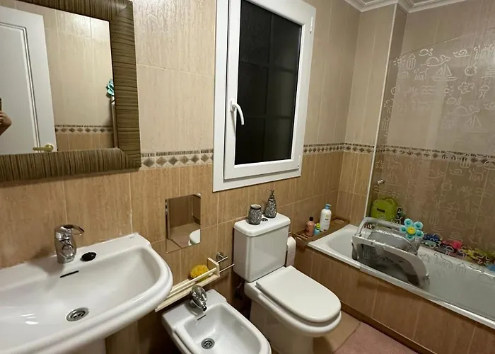 Δωμάτια σε οικογενειακή κατοικία Atico Diafano En De Lujo Castro Urdiales