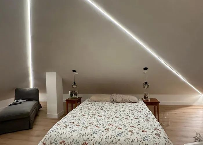 בית אירוח Atico Diafano En De Lujo קסטרו אורדיאלס