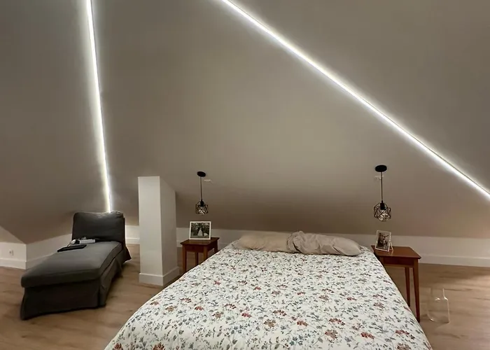 Atico Diafano En De Lujo * קסטרו אורדיאלס