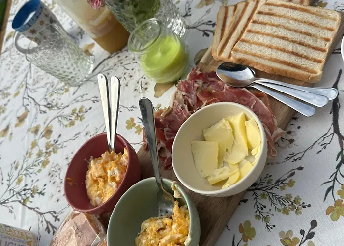 Atico Diafano En De Lujo * קסטרו אורדיאלס